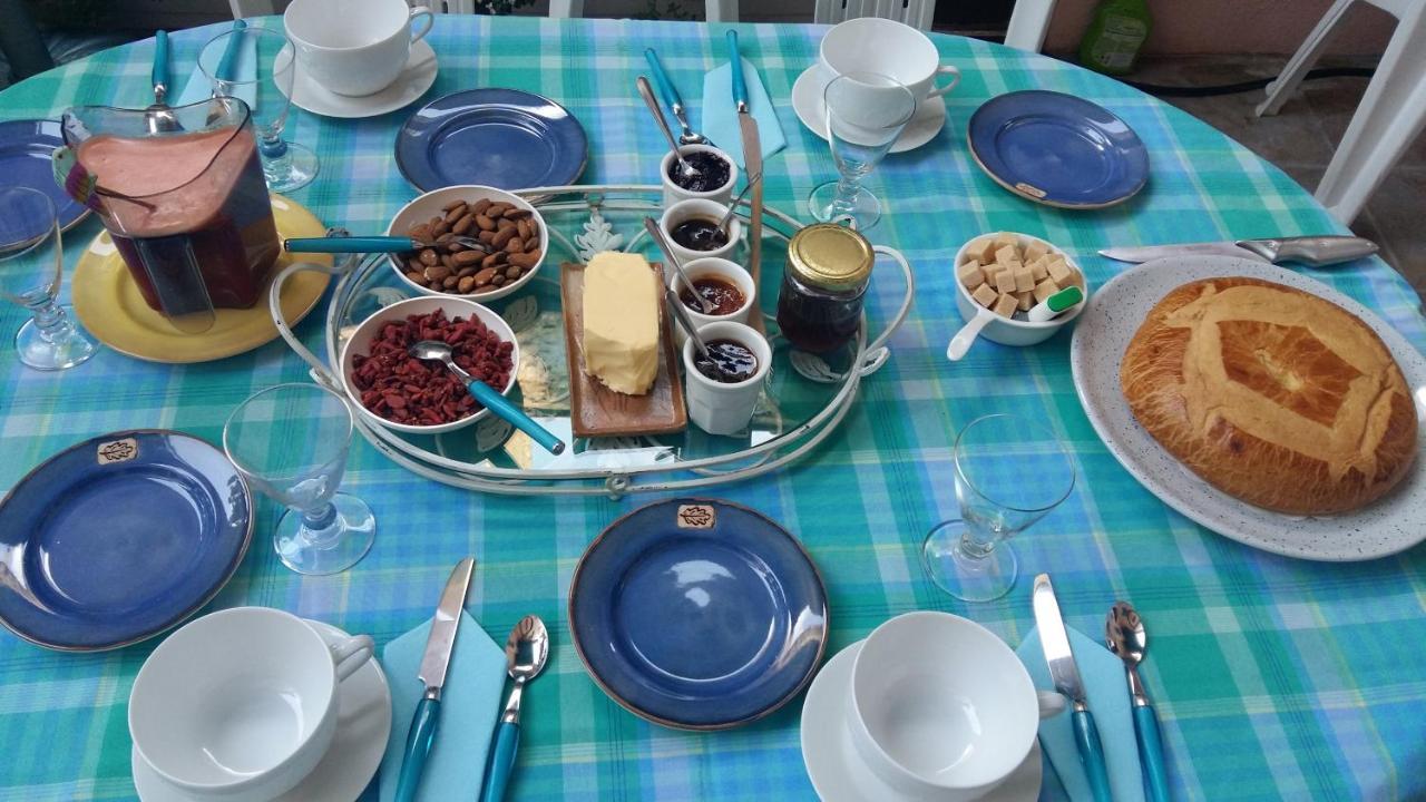 Bed and Breakfast Les Hibiscus Saint-Jean-le-Centenier Zewnętrze zdjęcie